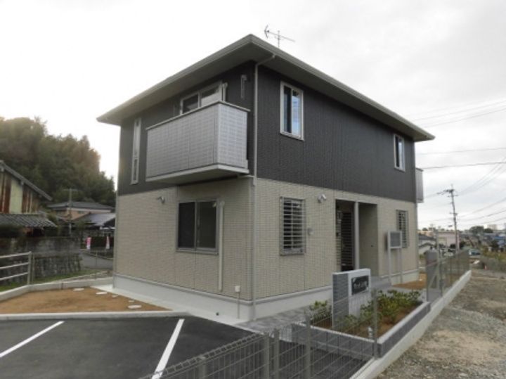 長崎県大村市三城町(アパート)の賃貸物件の外観