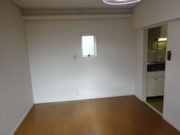 マルカクカウンタックハイツの内装