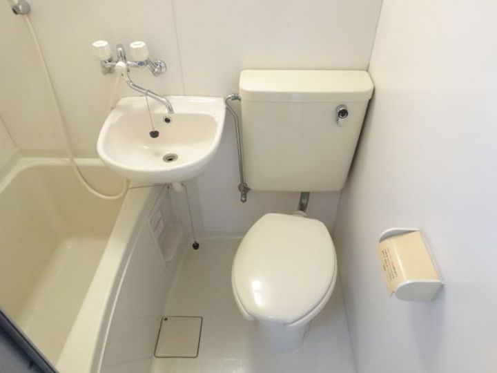 マルカクカウンタックハイツの内装