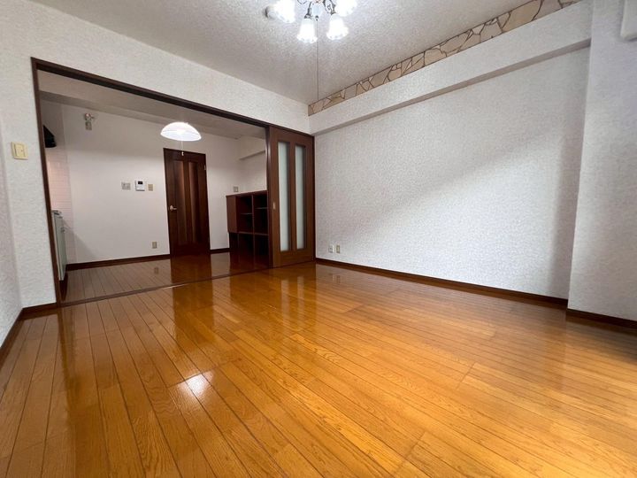 レオシティ駿の内装