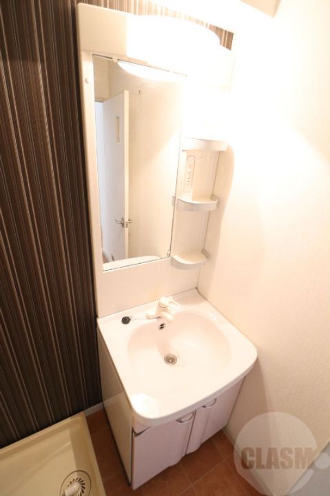 ADUKO一条池の内装