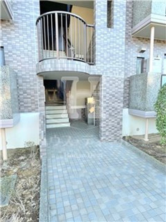 埼玉県川口市芝塚原1(マンション)の賃貸物件の地図