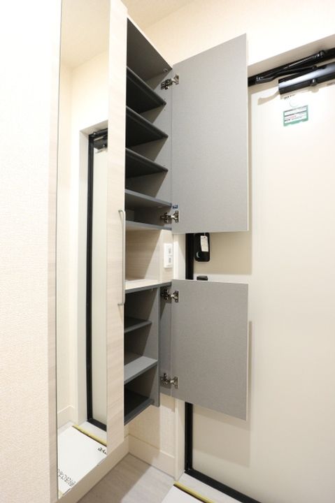 千葉県柏市旭町8(アパート)の賃貸物件の玄関