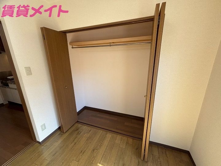 ポンド・サイド蓮パートIの内装