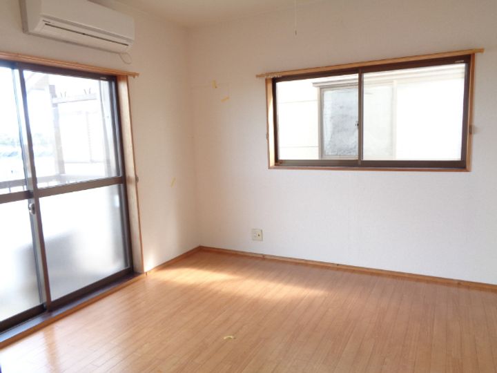 コーポ駅部田の居間