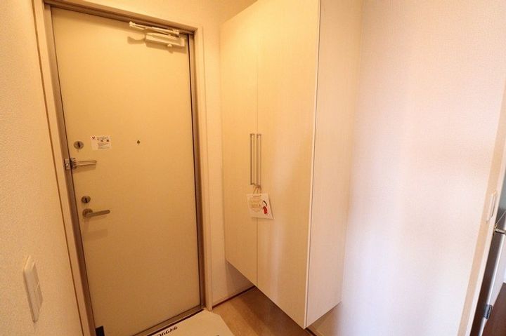 カーサフェリーチェ Aの玄関