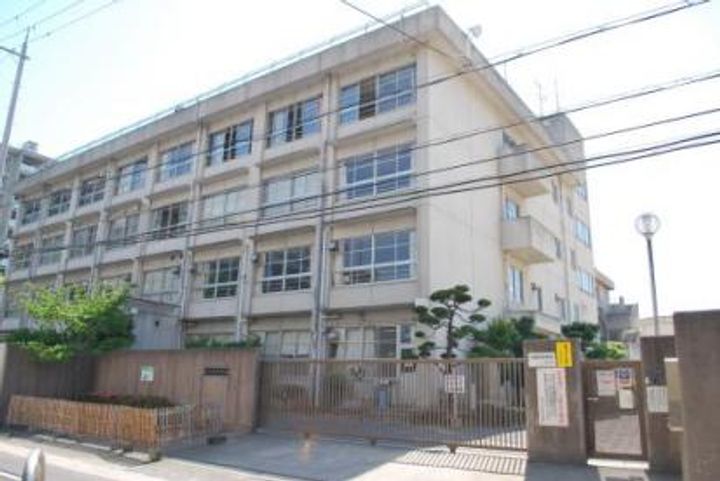 サンモールD棟の周辺