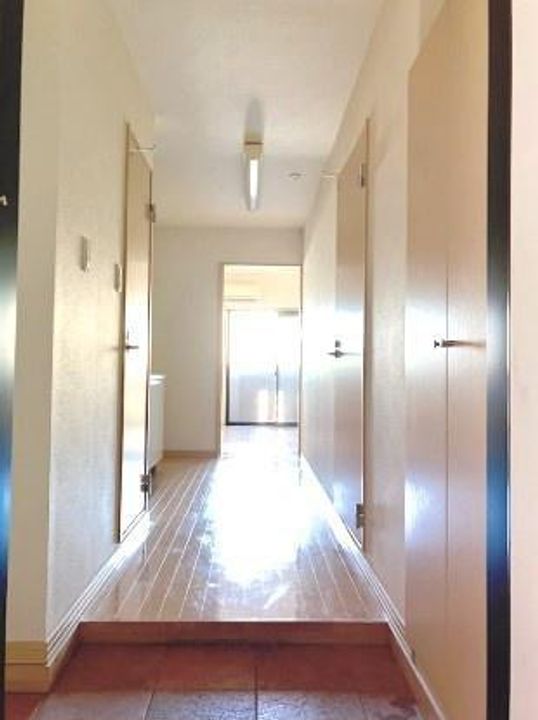 プラナス桜の玄関