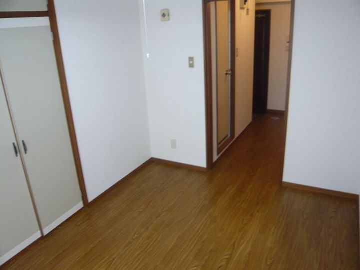 S・T宝生の居間