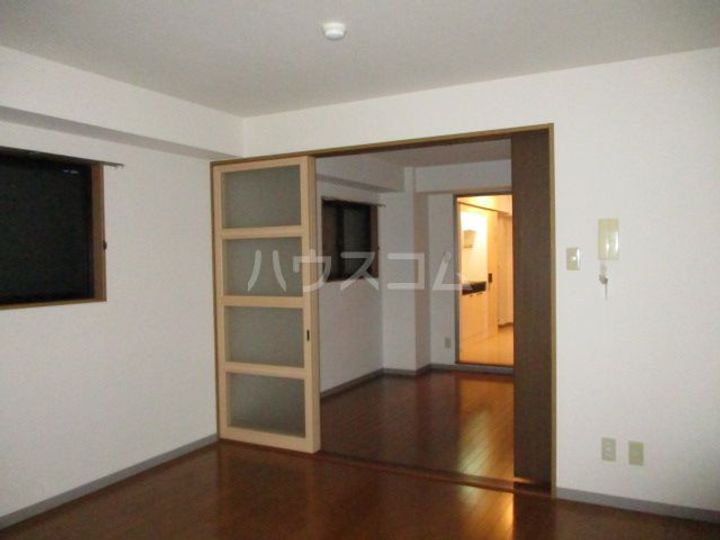 レジデンスカープ茂原の居間