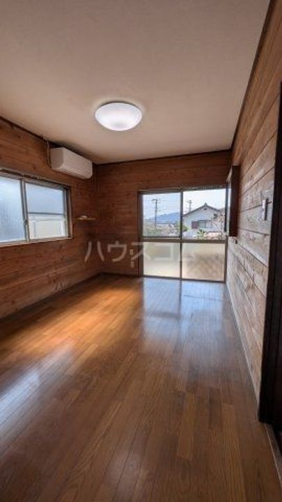 静岡県富士宮市小泉(一戸建)の賃貸物件の居間