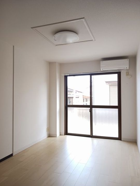 福島県いわき市中岡町4(アパート)の賃貸物件の居間