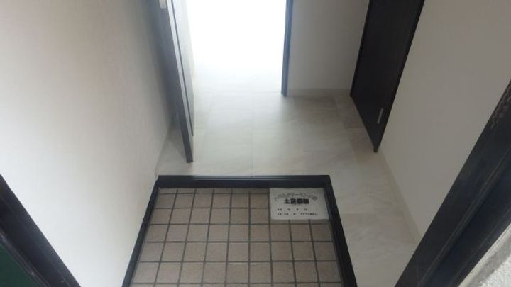 大阪府大阪市福島区吉野4(マンション)の賃貸物件の玄関