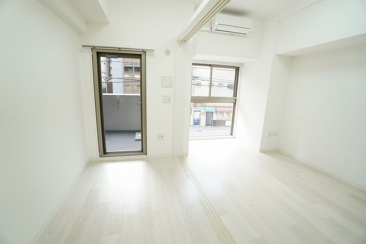 セレニテ本町グランデの内装