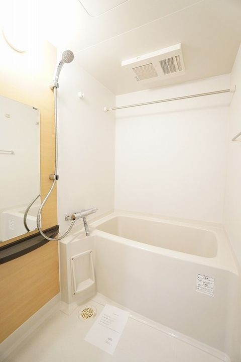 セレニテ本町グランデの風呂