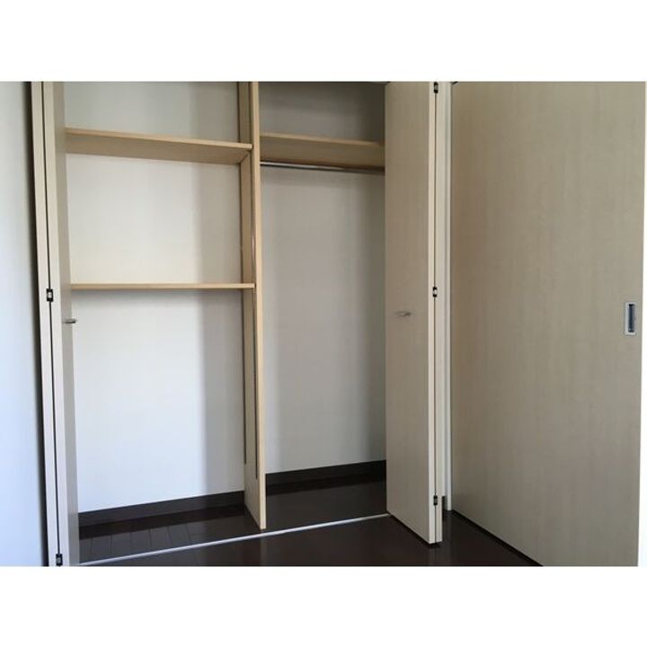 レジディア大通西の内装