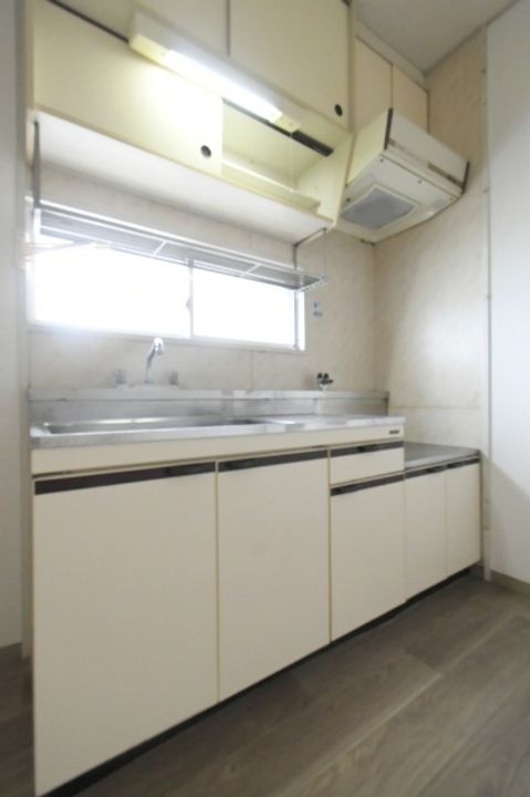 ルミエールKYIのキッチン