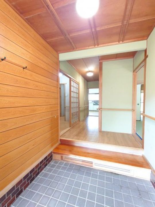 兵庫県佐用郡佐用町豊福(一戸建)の賃貸物件の玄関