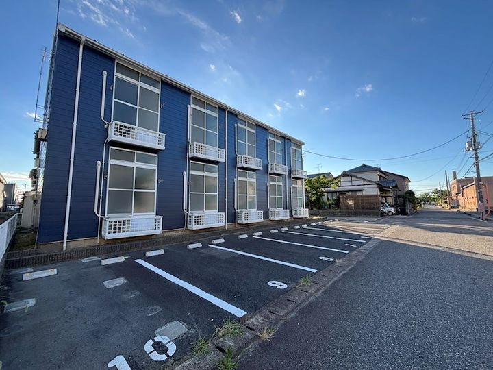 EXEO横越中央(エクシオ)の外観