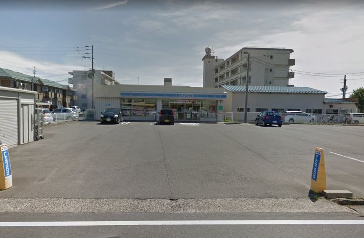 リヤフィールドの周辺