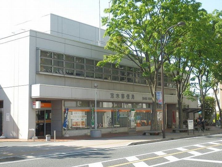 マーガレットの周辺