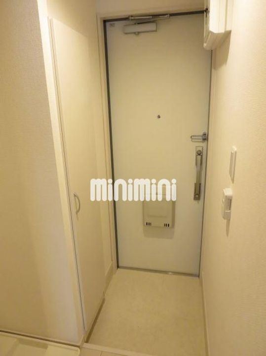 リブリ・T・S湘南台の玄関