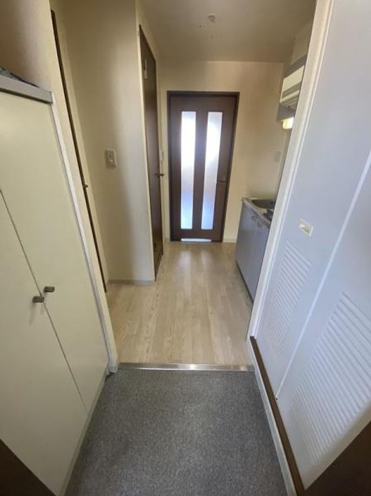 大阪府門真市本町(マンション)の賃貸物件の玄関