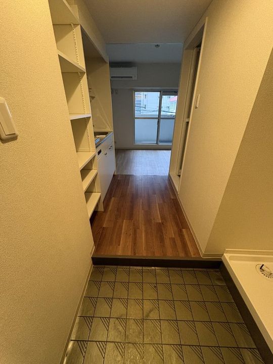 広島県広島市中区猫屋町(マンション)の賃貸物件の玄関