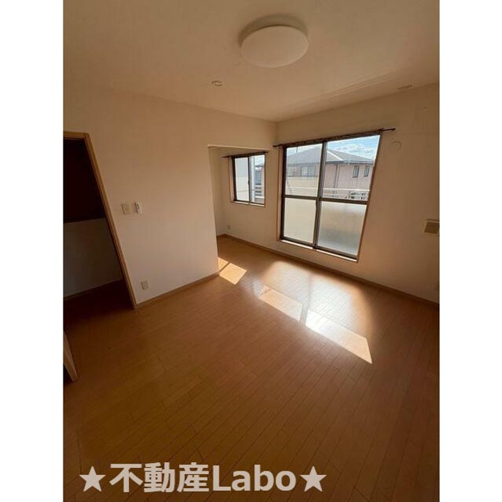 徳島県板野郡藍住町矢上字春日(アパート)の賃貸物件の居間