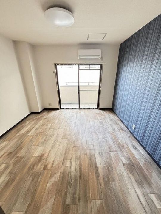 大阪府枚方市津田元町1(マンション)の賃貸物件の居間