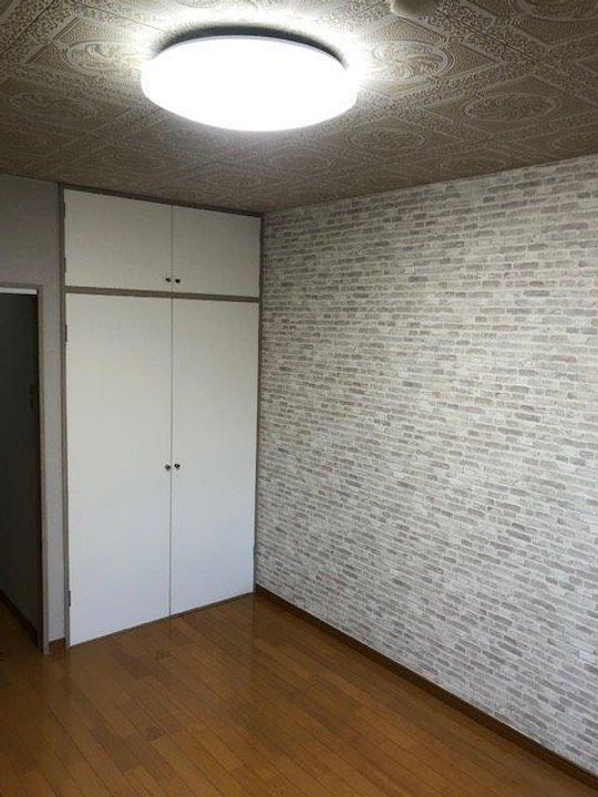 フリースクエアー英の内装