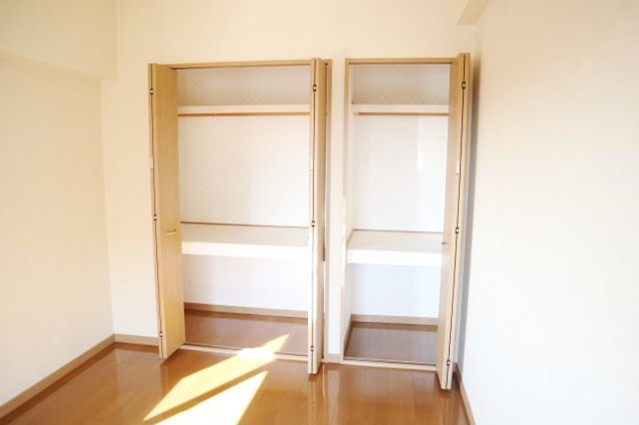 サン=テグジュビルの内装