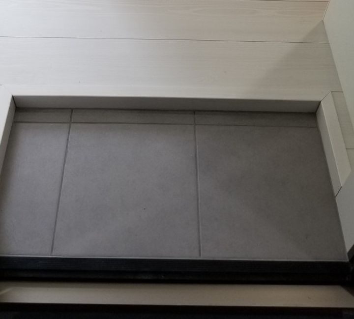 東京都新宿区富久町(アパート)の賃貸物件の玄関