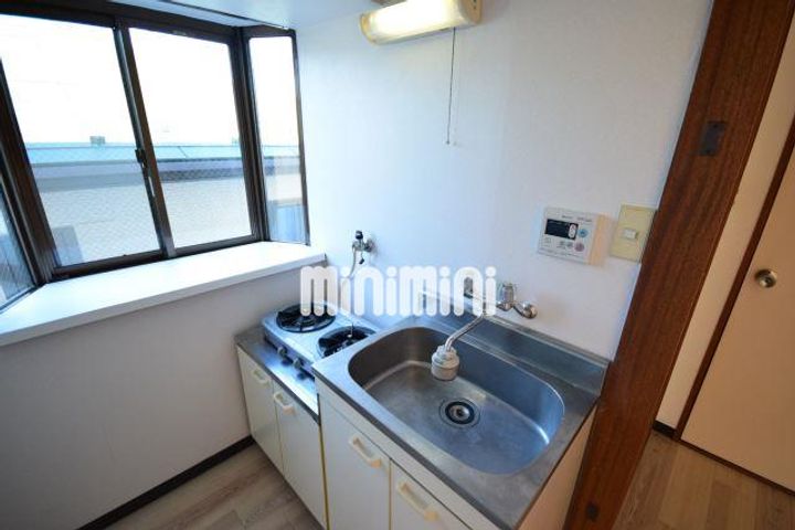 メゾン三英のキッチン