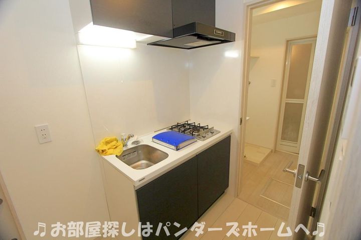 モダンアパートメント枚方三矢町のキッチン