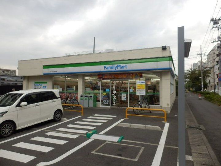 スカイコートの周辺