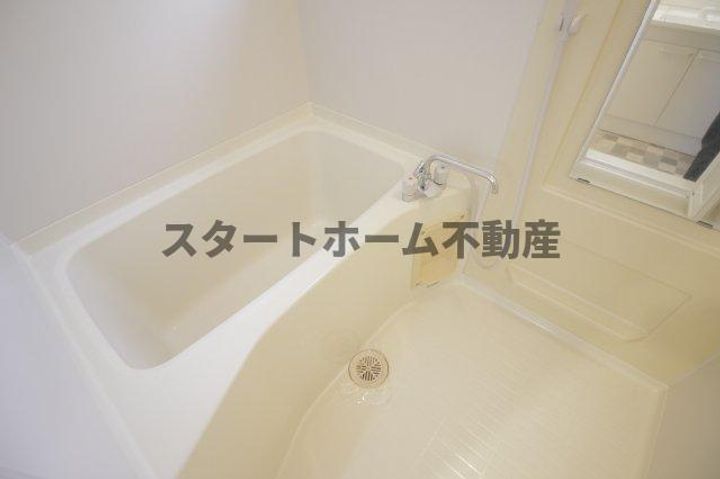 徳島県板野郡藍住町住吉字神蔵(アパート)の賃貸物件の風呂