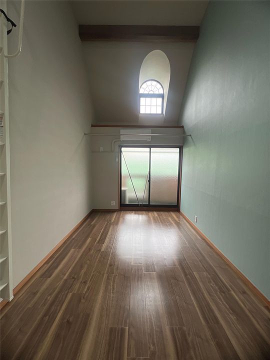 志幸18ミリオンの居間