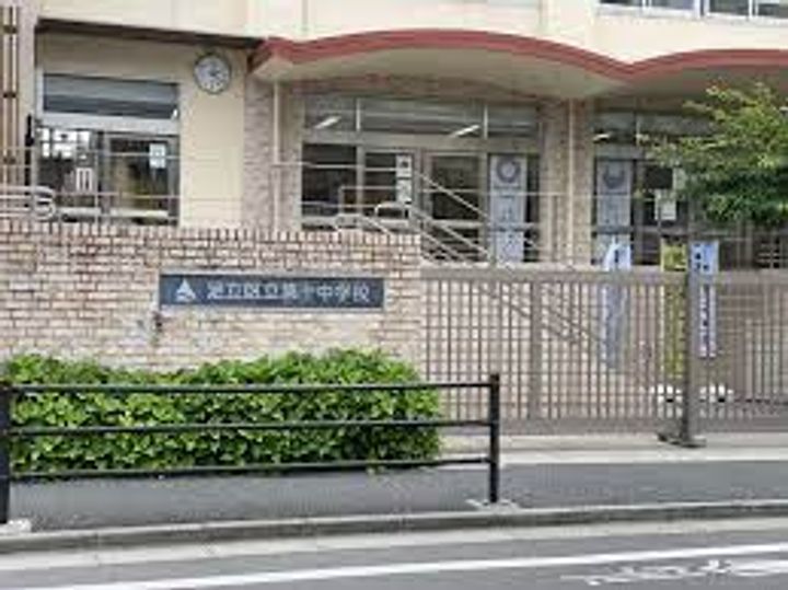 Lier a lavenirの周辺