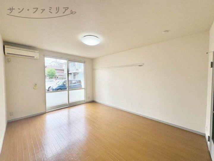 サン・マツモトAの居間