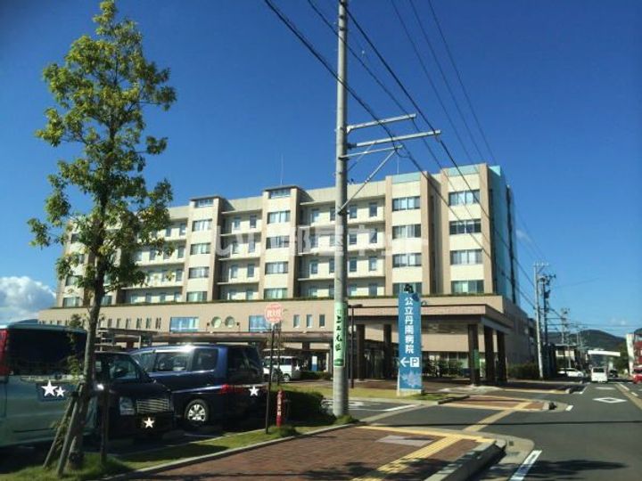 メディオカーサYの周辺