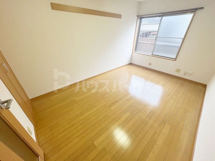 コンフォート・クラージュAの居間