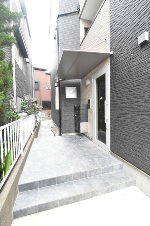 ジーメゾン大宮日進ウエストの地図