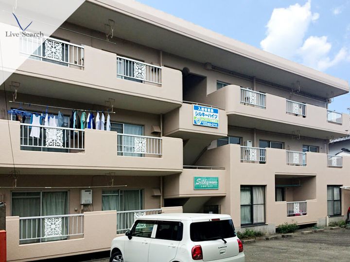 シルキーハイツの外観