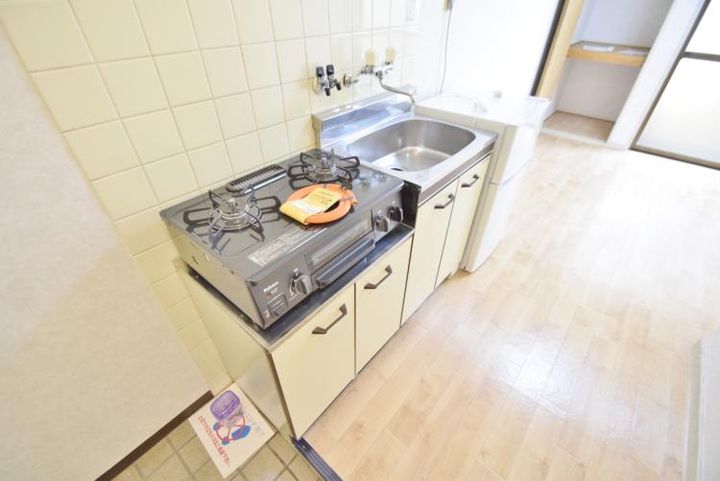 大阪府富田林市錦織東1(マンション)の賃貸物件のキッチン