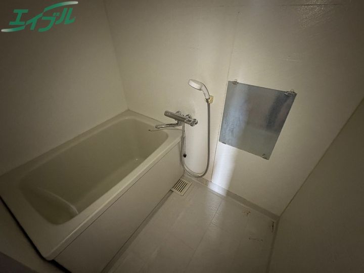 ファミール西浜田 北館の風呂