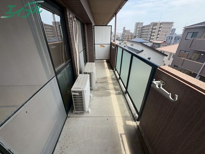 ファミール西浜田 北館の内装