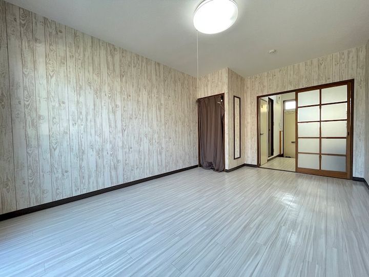 ラ・メック エデンの居間