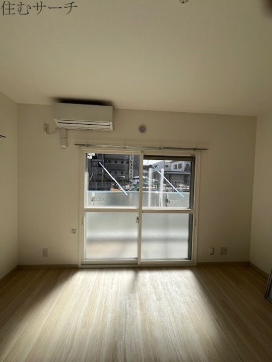 ラグナ四日市の居間