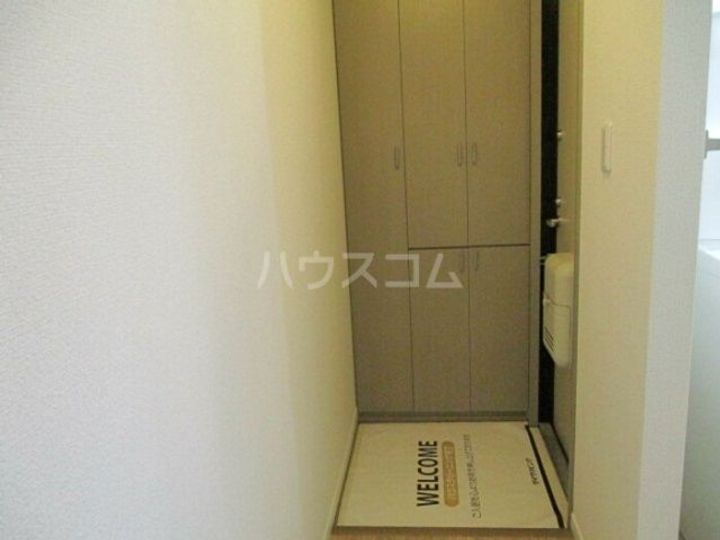 ロイヤル・スクエア A・B・Cの玄関
